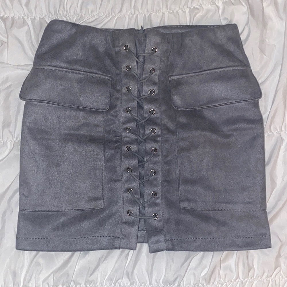 GRAY CRUSHED VELVET SKIRT